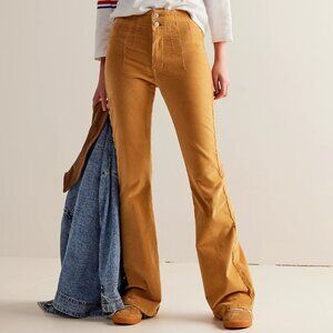 NWT Free People Jayde High Rise Flare Jeans Size 30